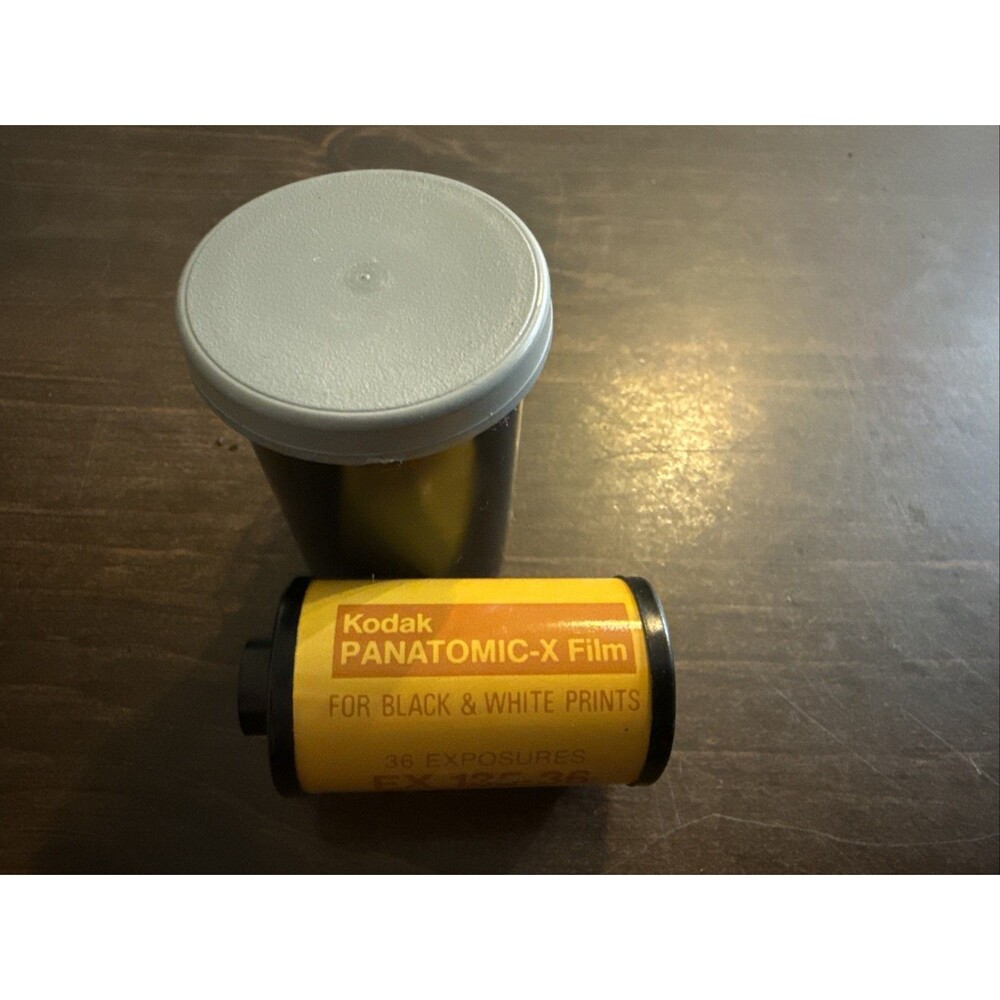 Vtg Kodak Panatomic X 35mm Black & White Film 36 Exp ISO 32 Unused w Canister